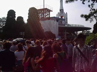 人の波